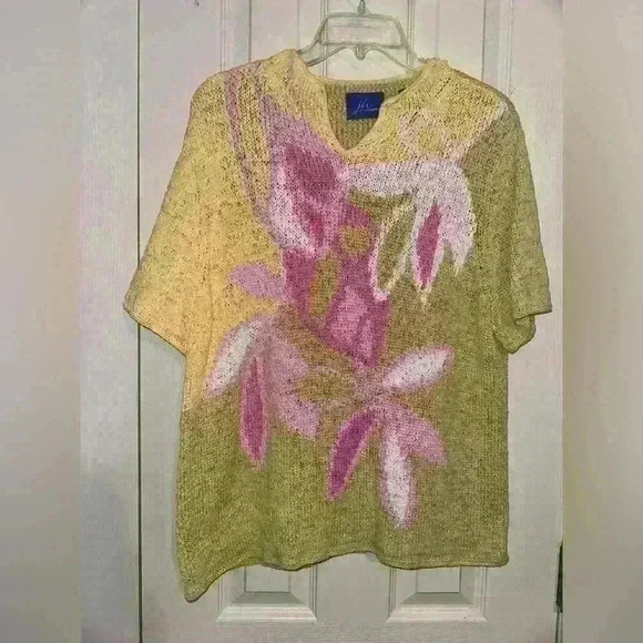 JH Collectibles Short Sleeve Sweater Size XL - Picture 1 of 5